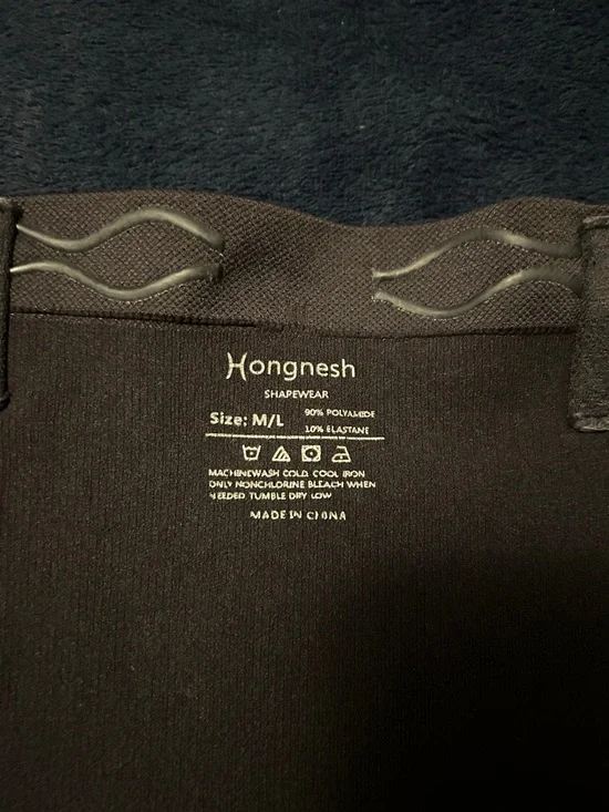 High-Waist Black Shapewear Shorts - Picture 4 of 4